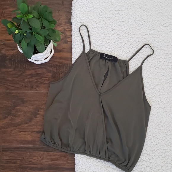 ELLA pearl Tops - 🔥Olive green crop top🔥